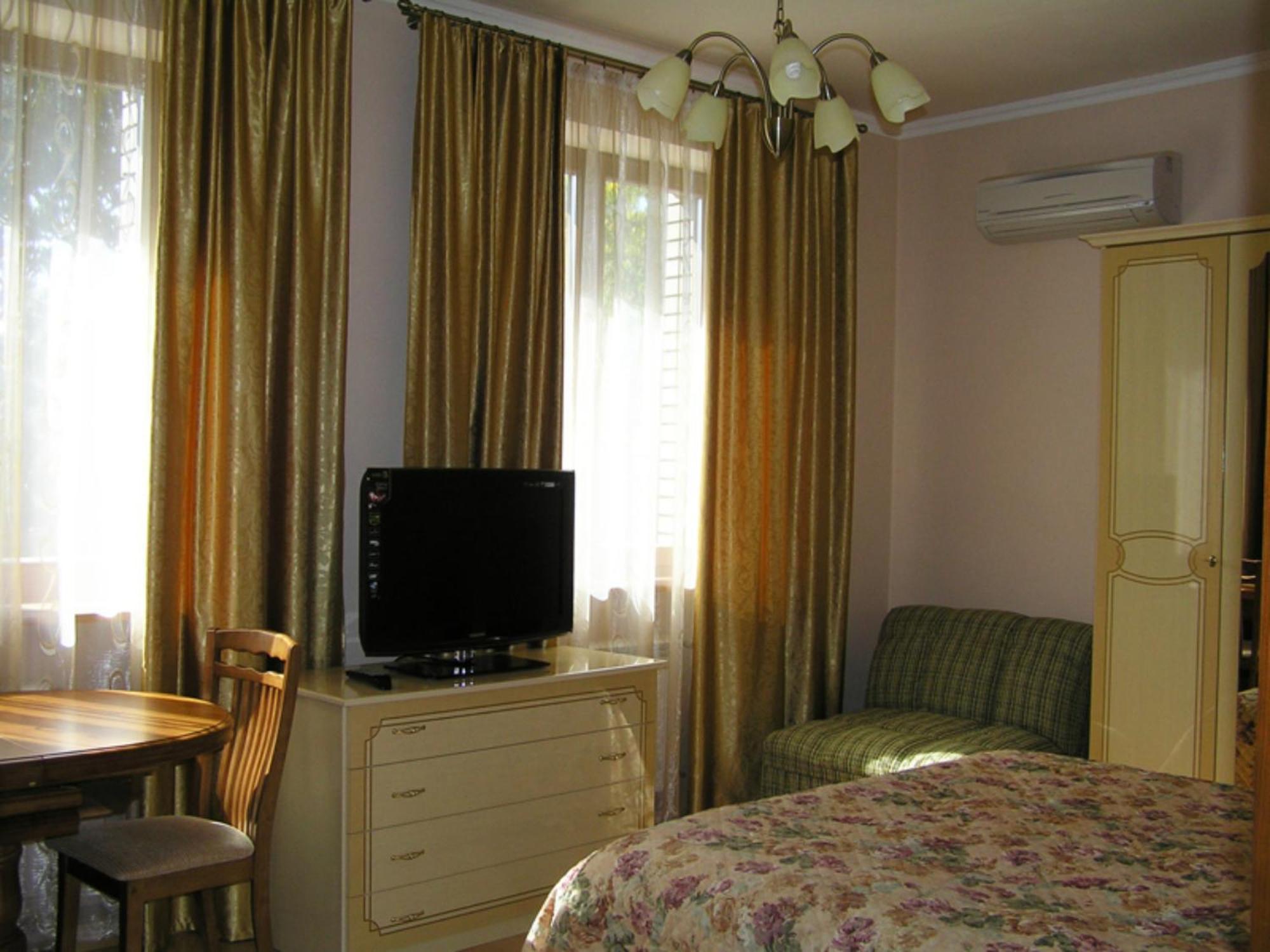 Comfortel Aparthotel Odesa Exterior photo
